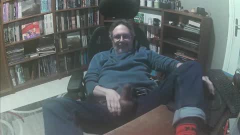 Snapshot of mandrawhore chatting on December 4, 5:44 pm mandrawhore online show from December 4, 5:44 pm
