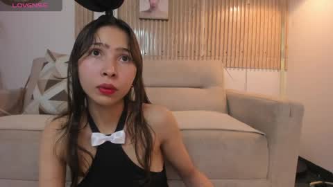 Snapshot of mandy_bloom chatting on April 20, 8:32 pm mandy_bloom online show from April 20, 8:32 pm