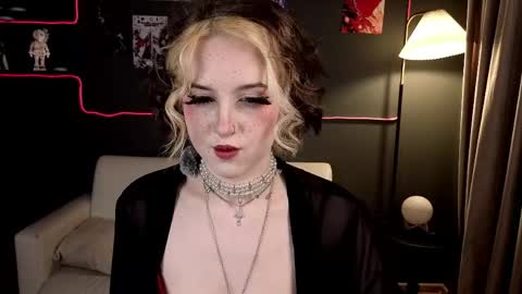 Luna online show from April 14, 10:16 pm