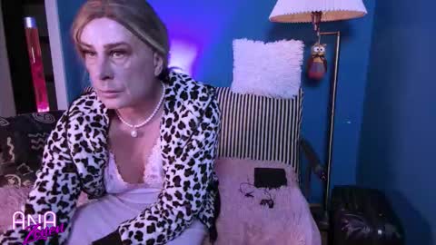 Snapshot of mandyline chatting on February 14, 12:35 pm mandyline online show from February 14, 12:35 pm