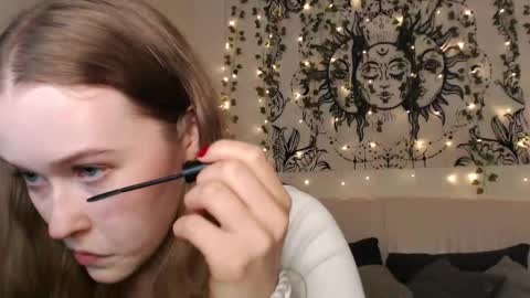 Mandy online show from October 18, 6:19 pm