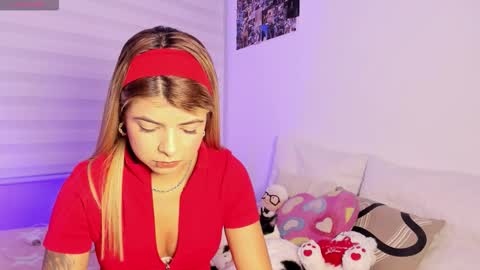   online show from February 11, 8:58 pm