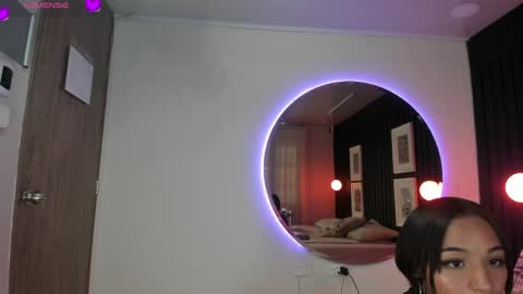 manelyk_evanss online show from April 14, 4:57 pm