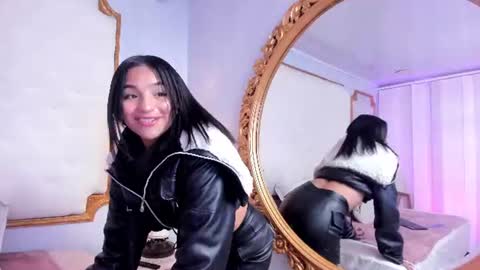 Snapshot of manelyk_evanss chatting on July 17, 11:28 am manelyk_evanss online show from July 17, 11:28 am