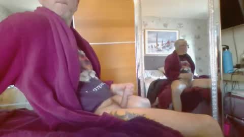 Snapshot of mangomann chatting on November 21, 10:36 am mangomann online show from November 21, 10:36 am