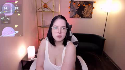 Snapshot of manic_pixie_ chatting on October 29, 3:47 pm manic_pixie_ online show from October 29, 3:47 pm