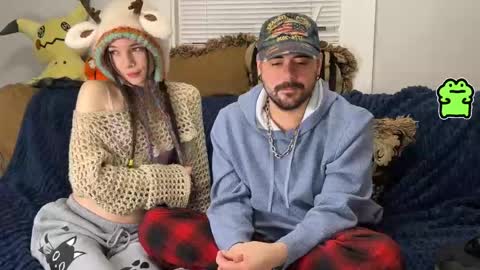 manicpixiedreamfrog online show from April 6, 6:03 am