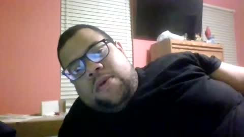 Snapshot of manly22 chatting on October 28, 12:14 am TIM online show from October 28, 12:14 am