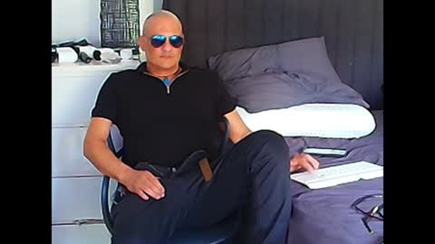 Snapshot of mantis011 chatting on December 6, 8:59 am ausie baby online show from December 6, 8:59 am