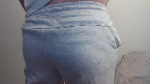 Snapshot of mantoy2000 chatting on March 28, 12:27 pm mantoy2000 online show from March 28, 12:27 pm