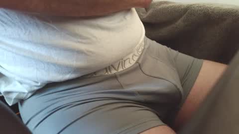 Snapshot of mantoy2000 chatting on April 10, 2:44 pm mantoy2000 online show from April 10, 2:44 pm