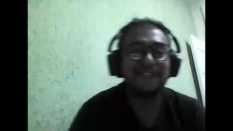 Snapshot of manu_hb chatting on October 22, 6:57 am manu_hb online show from October 22, 6:57 am