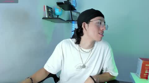 Snapshot of manu_vera8 chatting on November 6, 2:34 am Manuel online show from November 6, 2:34 am