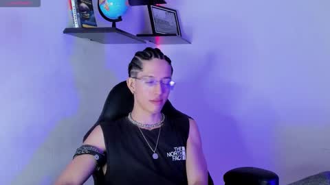 Snapshot of manu_vera8 chatting on November 8, 2:23 am Manuel online show from November 8, 2:23 am