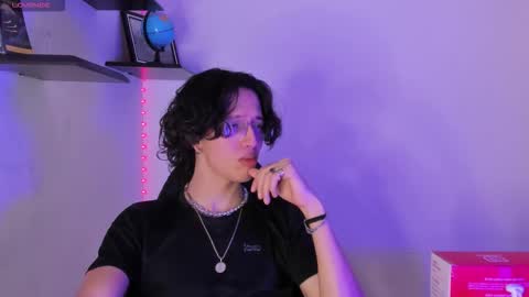 Snapshot of manu_vera8 chatting on November 15, 3:37 am Manuel online show from November 15, 3:37 am