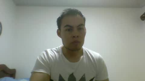 Snapshot of manuel9810 chatting on December 2, 2:31 am manuel9810 online show from December 2, 2:31 am