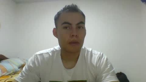 Snapshot of manuel9810 chatting on January 4, 5:05 am manuel9810 online show from January 4, 5:05 am