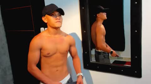 Manuel online show from October 19, 1:17 am