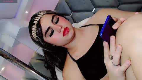 Manuela Kingsley online show from February 1, 6:08 pm