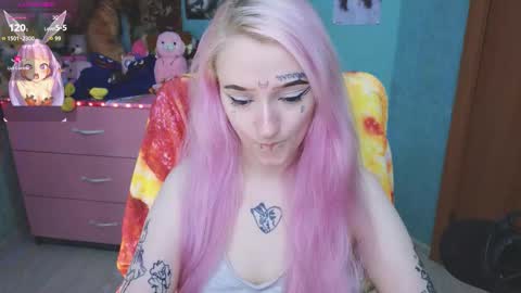 Manuela online show from October 10, 8:30 pm