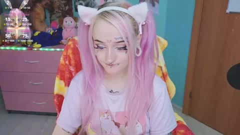 Manuela online show from October 18, 4:48 am