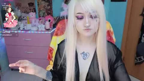 Manuela online show from March 11, 3:01 am