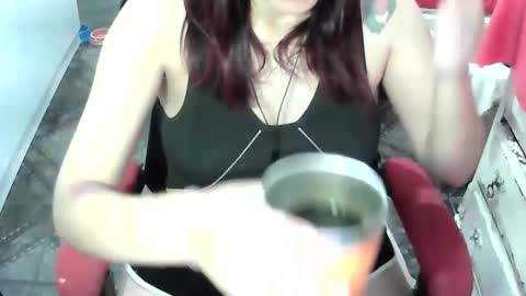 Manu Escarlate online show from March 15, 7:47 am