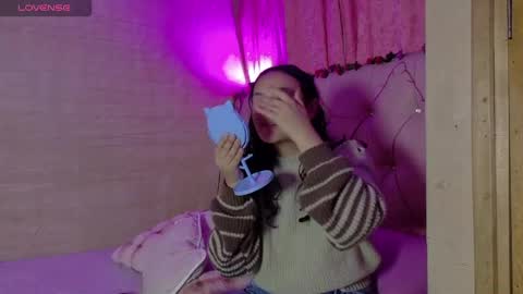 Snapshot of manumeow_ chatting on May 2, 11:10 pm Manu online show from May 2, 11:10 pm
