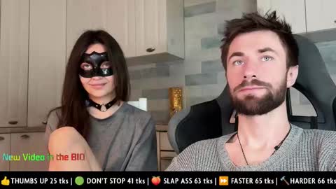 Snapshot of manussa69 chatting on February 6, 11:41 pm Manussa and Edward online show from February 6, 11:41 pm