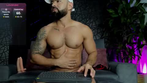 MAOFENIX online show from November 23, 2:50 pm