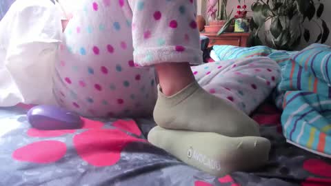 Snapshot of mapu_01 chatting on September 12, 2:50 pm Maria IG M APS01 online show from September 12, 2:50 pm
