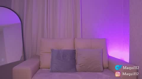 Snapshot of maquiii chatting on February 18, 11:22 pm Maquii online show from February 18, 11:22 pm