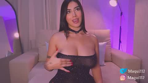 Snapshot of maquiii chatting on March 4, 12:05 am Maquii online show from March 4, 12:05 am