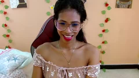 Snapshot of mara_summer chatting on April 27, 1:20 pm Mara 3 online show from April 27, 1:20 pm
