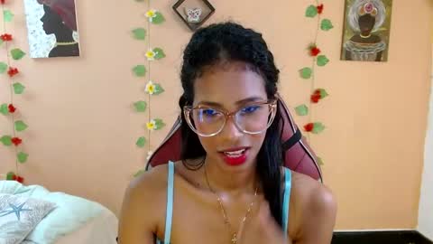 Snapshot of mara_summer chatting on May 10, 2:00 pm Mara 3 online show from May 10, 2:00 pm