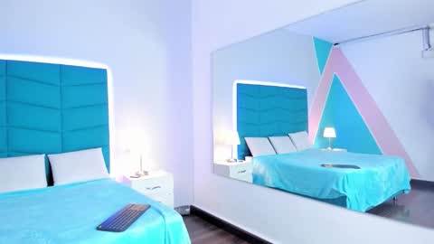 mara_winters_ online show from October 13, 12:05 pm