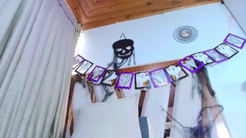 maraa_x online show from October 9, 8:07 pm