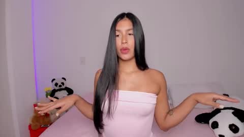 Snapshot of maragirl chatting on November 6, 11:15 pm Mara online show from November 6, 11:15 pm