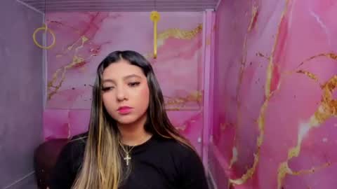 Snapshot of maraluna_ chatting on July 3, 2:34 pm Maraluna online show from July 3, 2:34 pm