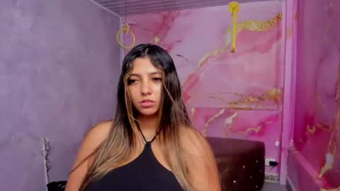 Snapshot of maraluna_ chatting on July 8, 1:59 pm Maraluna online show from July 8, 1:59 pm
