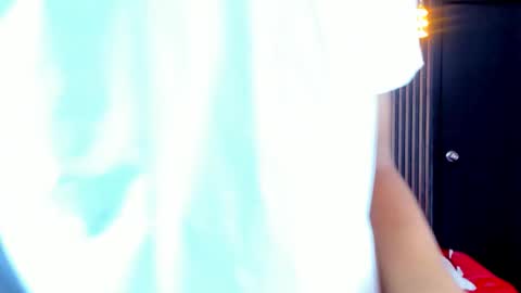 Snapshot of marc_scott_ chatting on March 3, 4:18 am Marc online show from March 3, 4:18 am