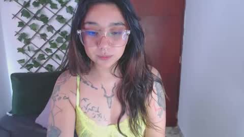 Snapshot of marce_bunny chatting on September 15, 5:46 pm Marcela online show from September 15, 5:46 pm