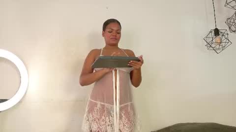 Snapshot of marcela_cepeda chatting on August 8, 3:36 pm Mar online show from August 8, 3:36 pm