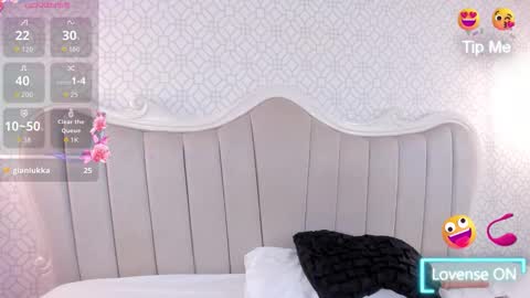 Marcela Cortes online show from October 11, 9:13 pm