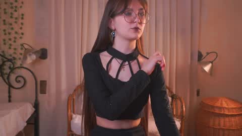 Snapshot of marcelinahumphry chatting on April 20, 2:20 pm Eva online show from April 20, 2:20 pm