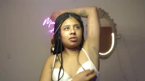 Snapshot of marceline_abadeer00 chatting on December 16, 2:36 am Michell Dayan online show from December 16, 2:36 am