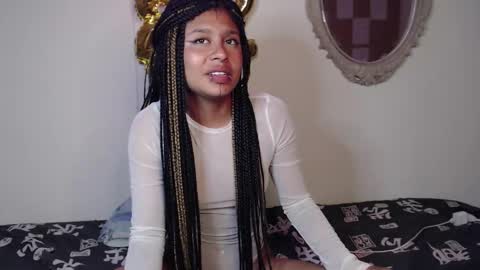 Snapshot of marceline_abadeer00 chatting on December 17, 4:01 am Michell Dayan online show from December 17, 4:01 am