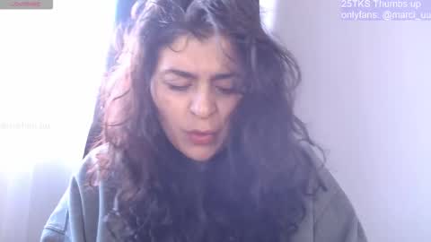 Snapshot of marceline_uu chatting on March 1, 12:18 pm M A R C I online show from March 1, 12:18 pm