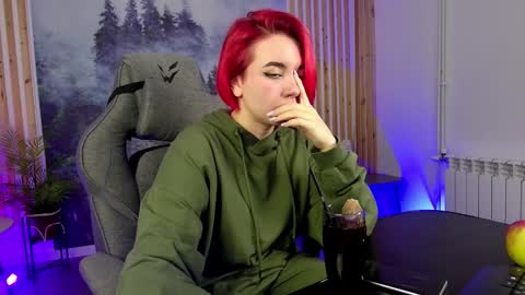 Snapshot of marcelinechi chatting on December 1, 5:34 am MarcelineChi online show from December 1, 5:34 am