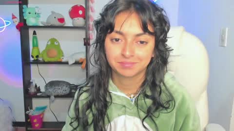 Snapshot of marcelinegh chatting on February 2, 11:08 am Marceline online show from February 2, 11:08 am